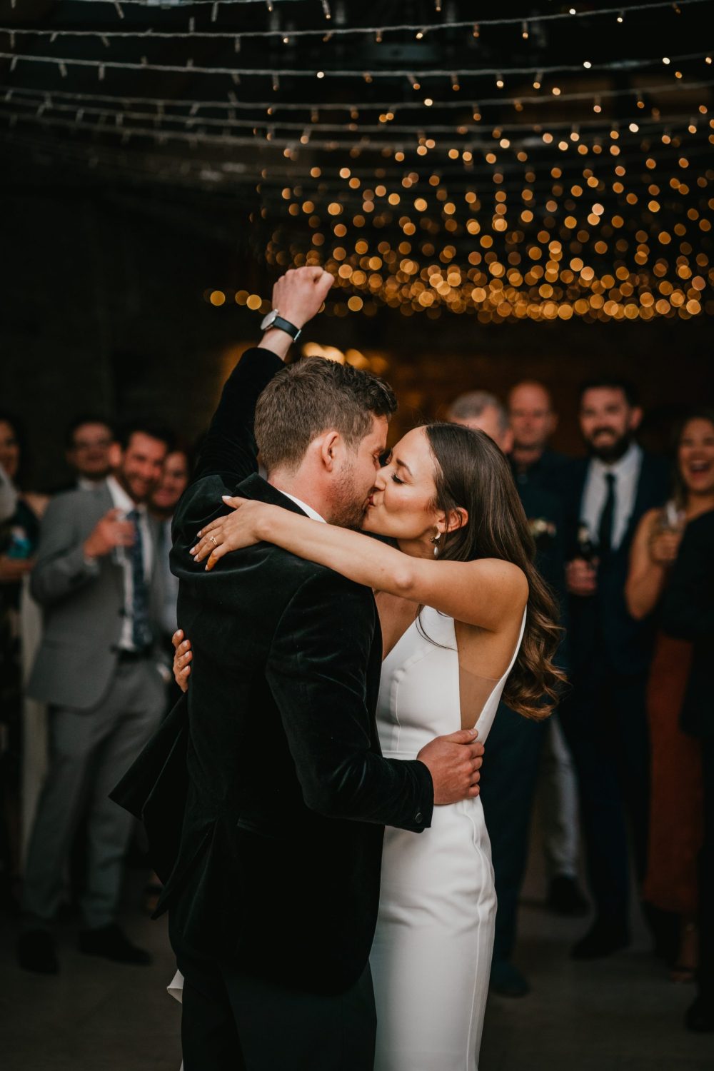 bride and groom first dance kissing