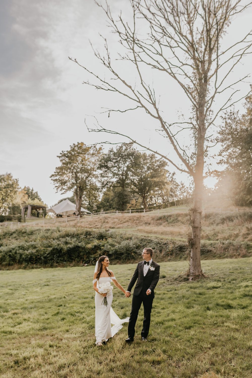 golden hour couple portraits at the beacon wedding venue in kent