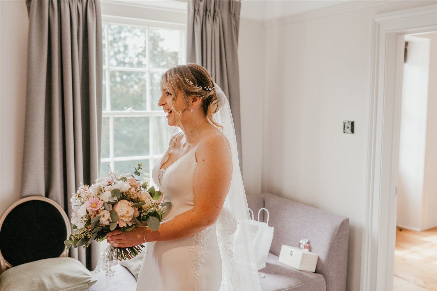 bride reveal in hotel room