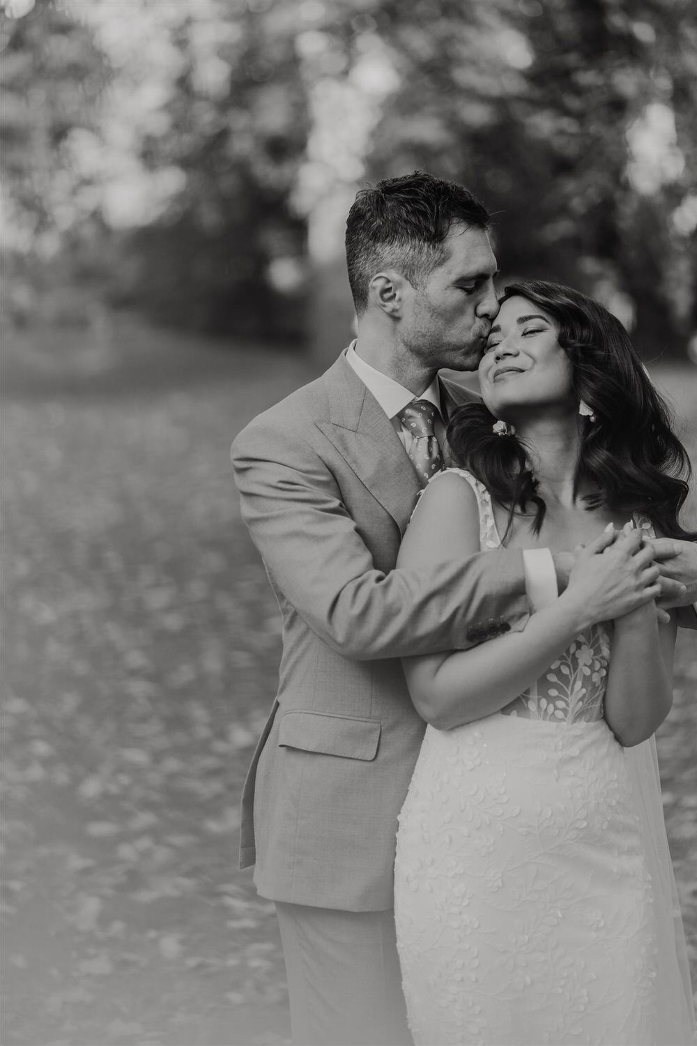 black and white couple portrait at hyde park wedding in london