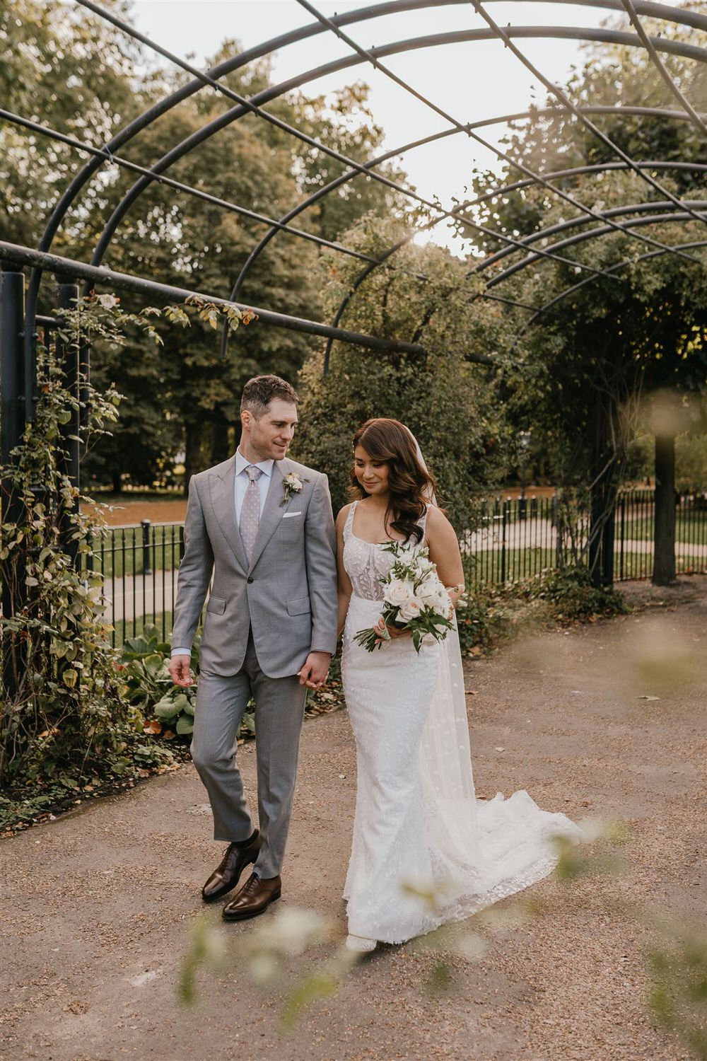 couple portrait at mandarin oriental hyde park wedding in london