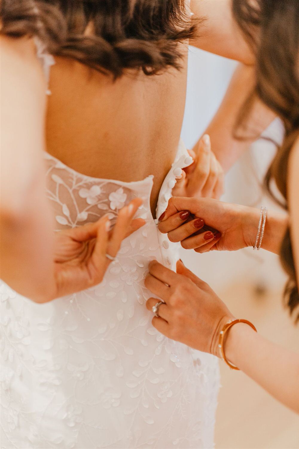 bridal prep at mandarin oriental wedding in london