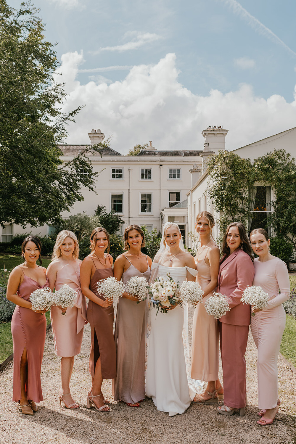 bridal party portraits at morden hall wedding london