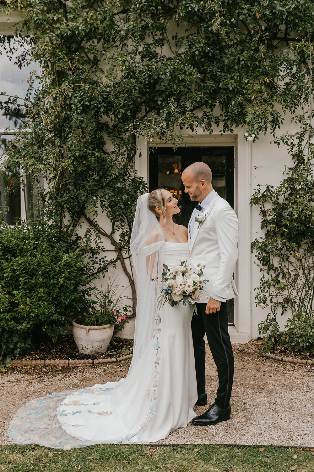 couple portraits at morden hall wedding london