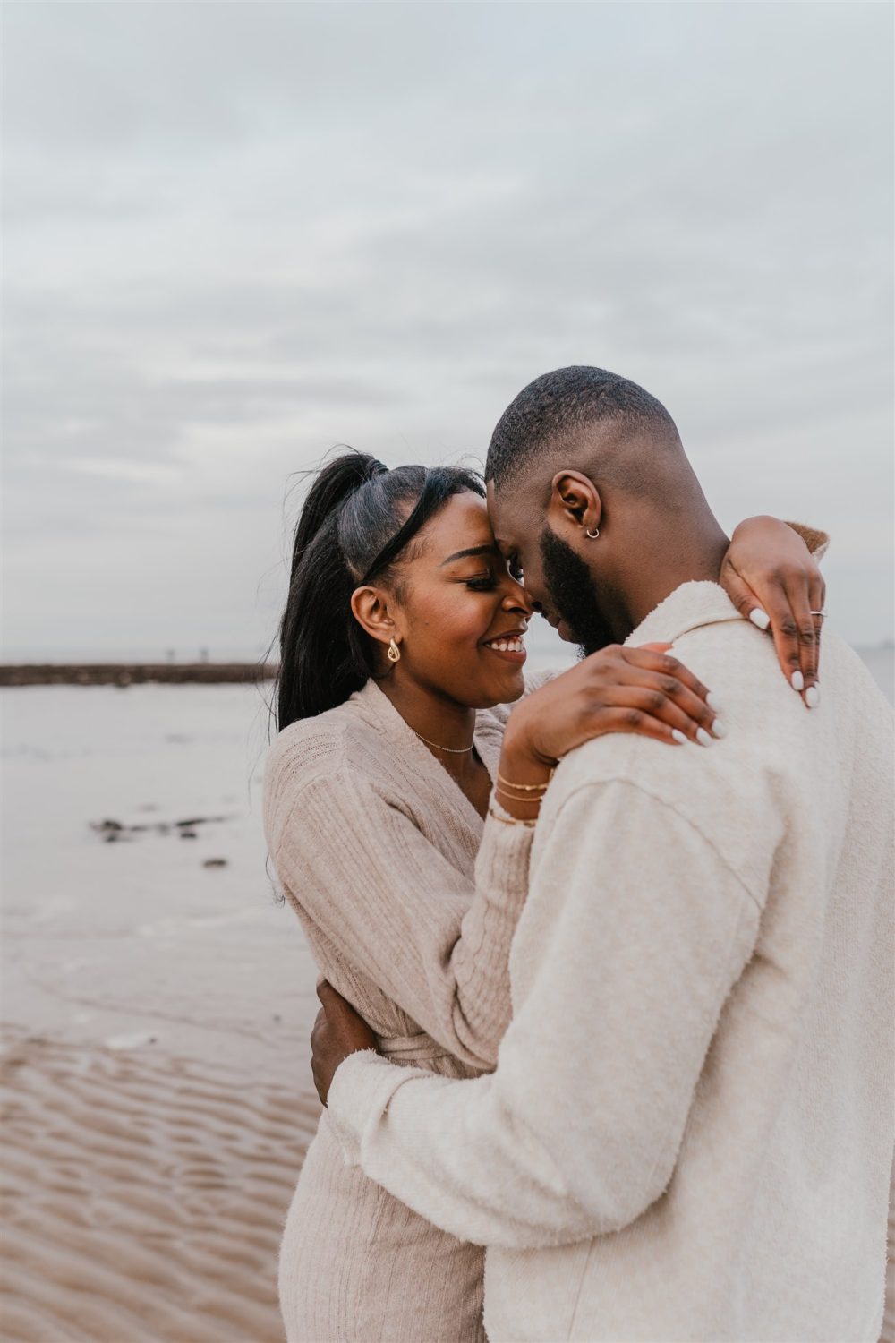 couple on the beach at botany bay couple shoot in kent