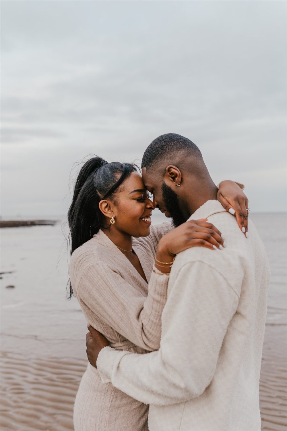 couple on the beach at botany bay couple shoot in kent