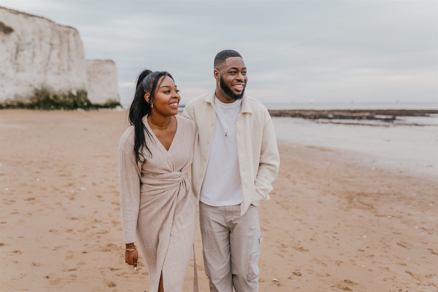 couple on the beach at botany bay couple shoot in kent