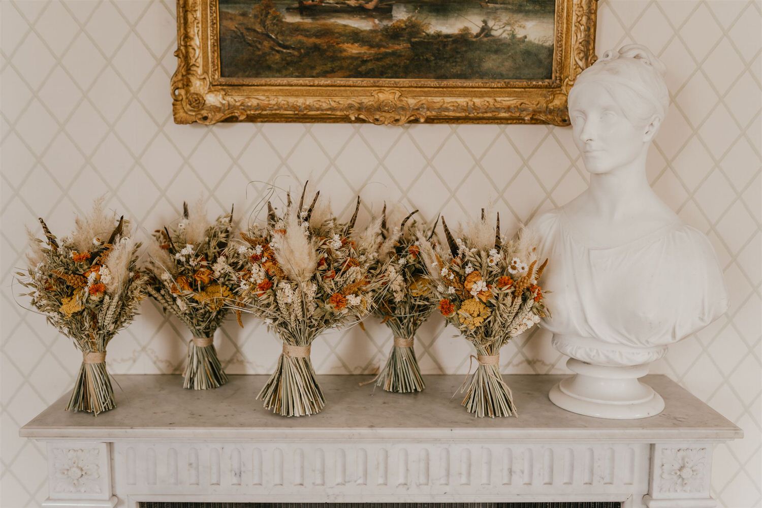 bridal bouquet details at mount ephraim wedding in kent