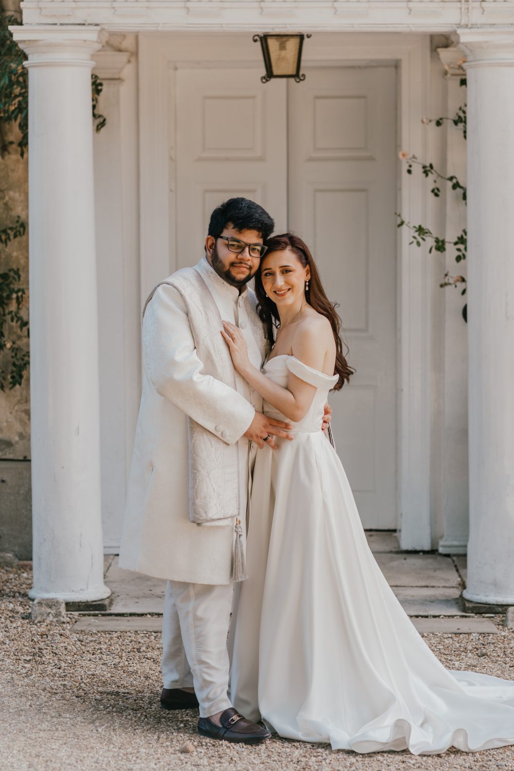couple portraits at northbrook park wedding venue in farnham, surrey