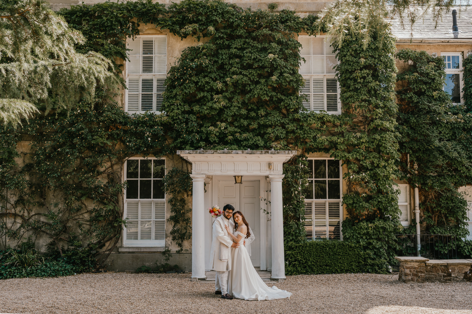 couple portraits at northbrook park wedding venue in farnham, surrey