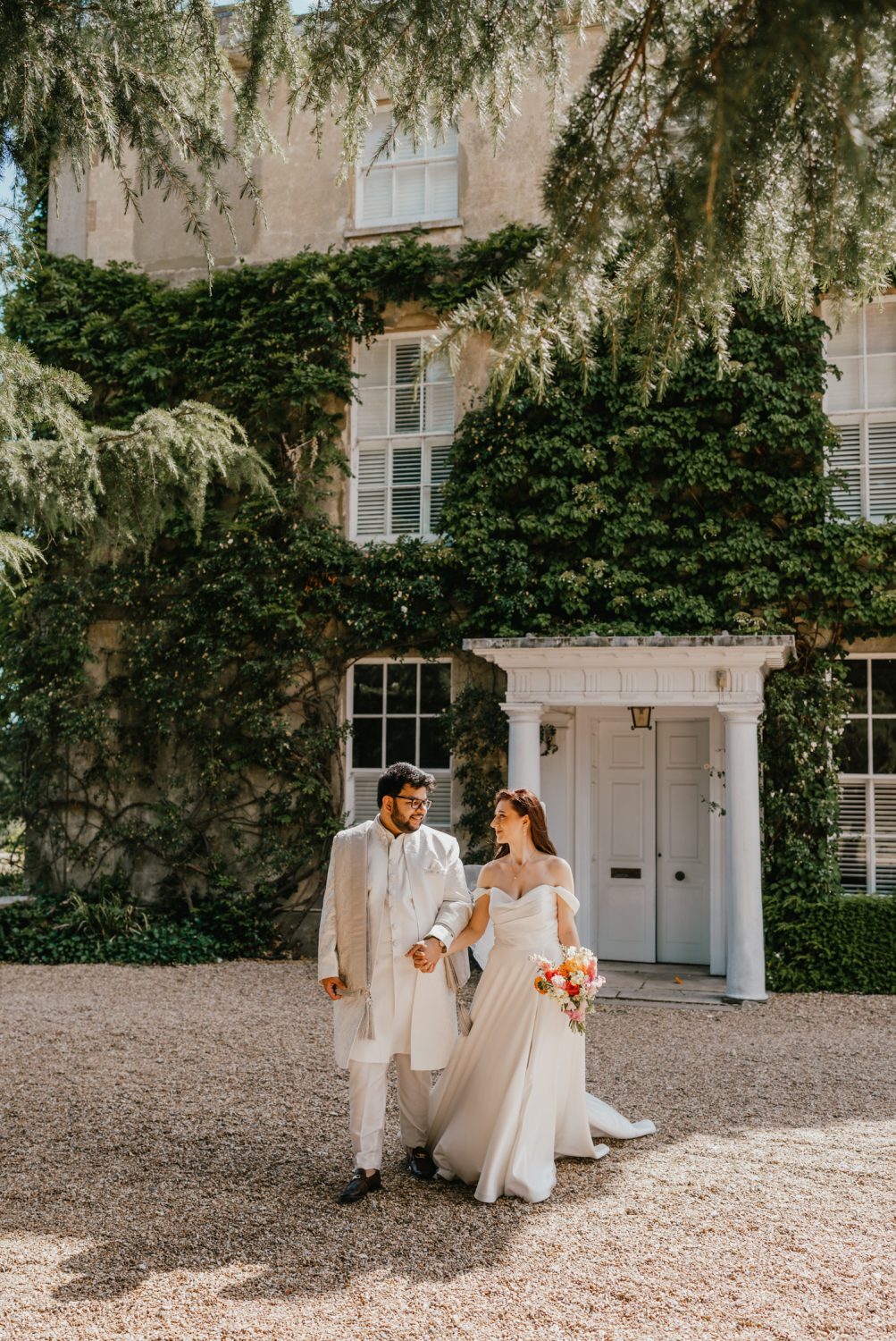 couple portraits at northbrook park wedding venue in farnham, surrey