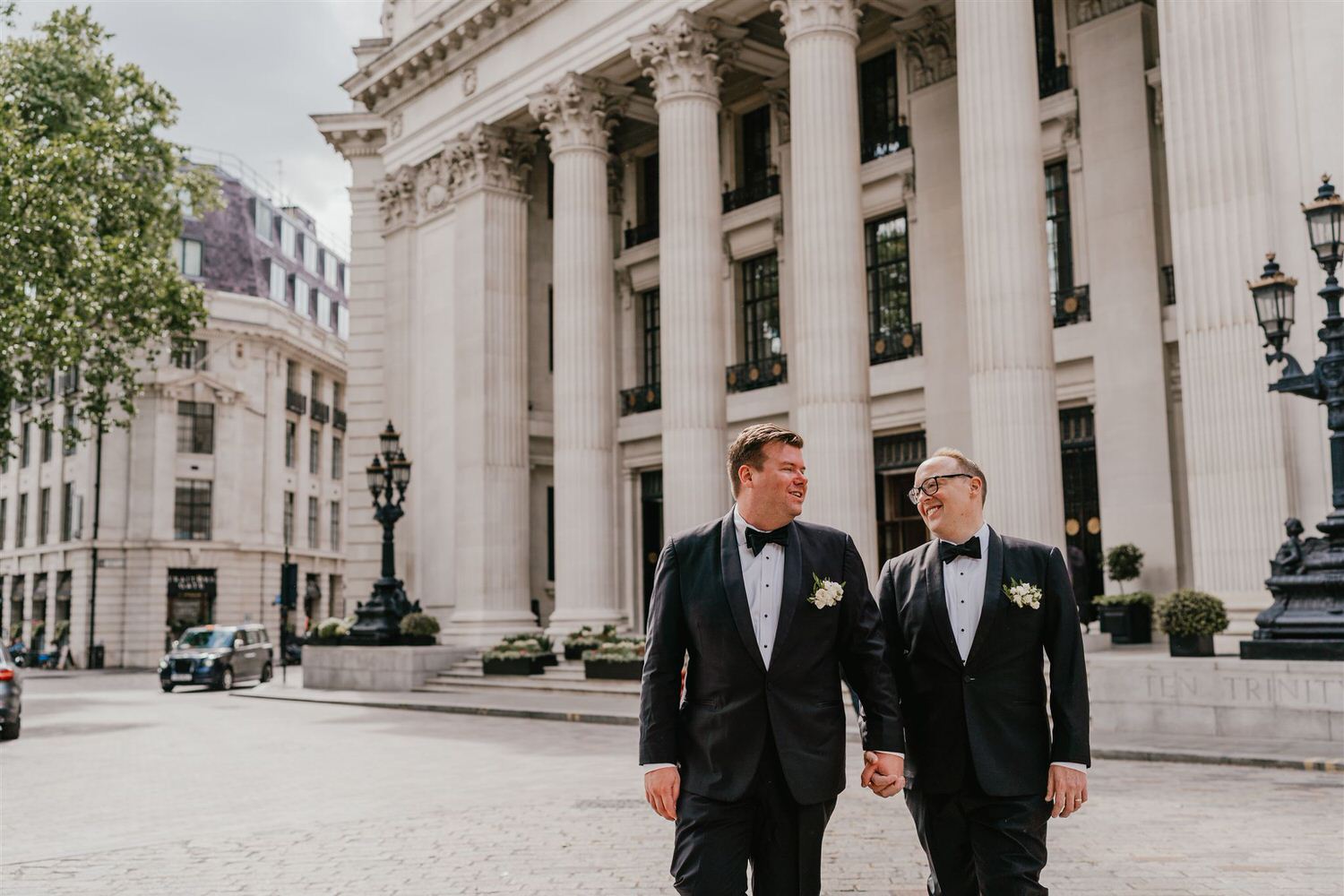 couple portraits outside the four seasons at trinity house wedding