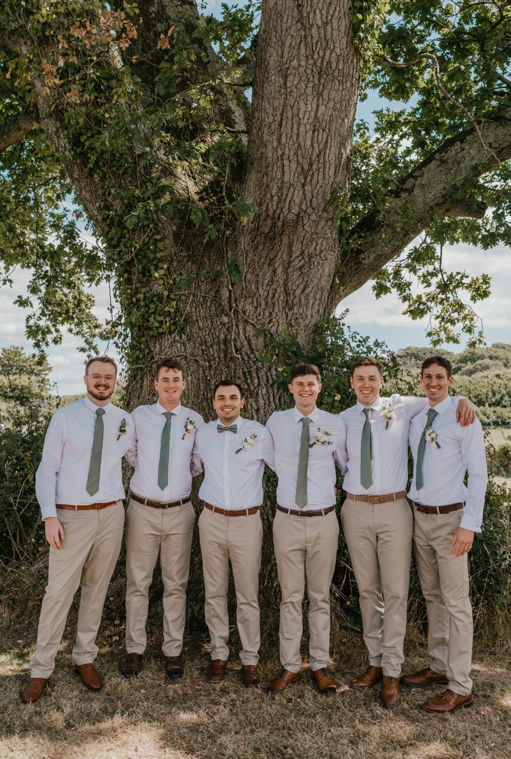 groom and groomsmen on wedding morning