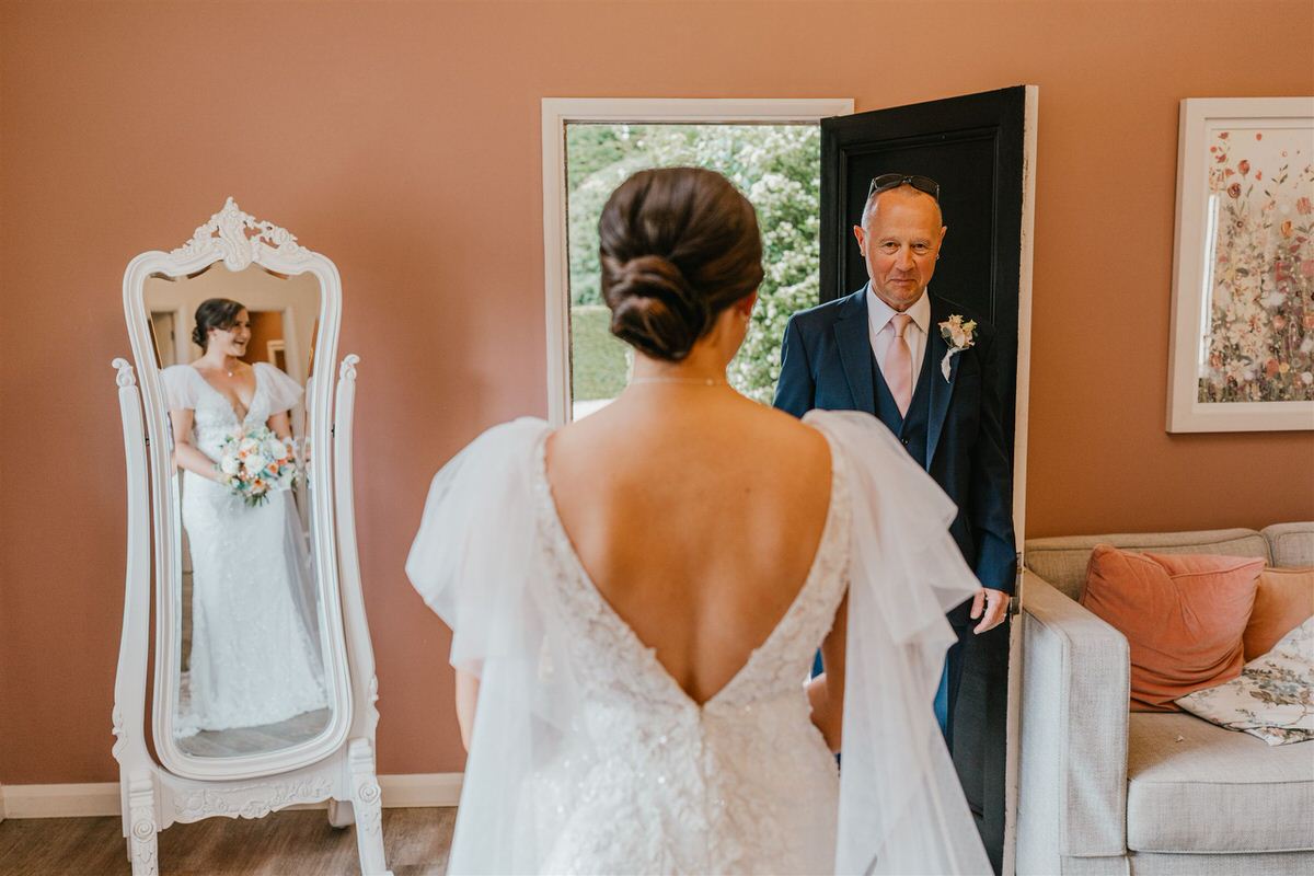 bride's first look with her dad at winters barns in canterbury