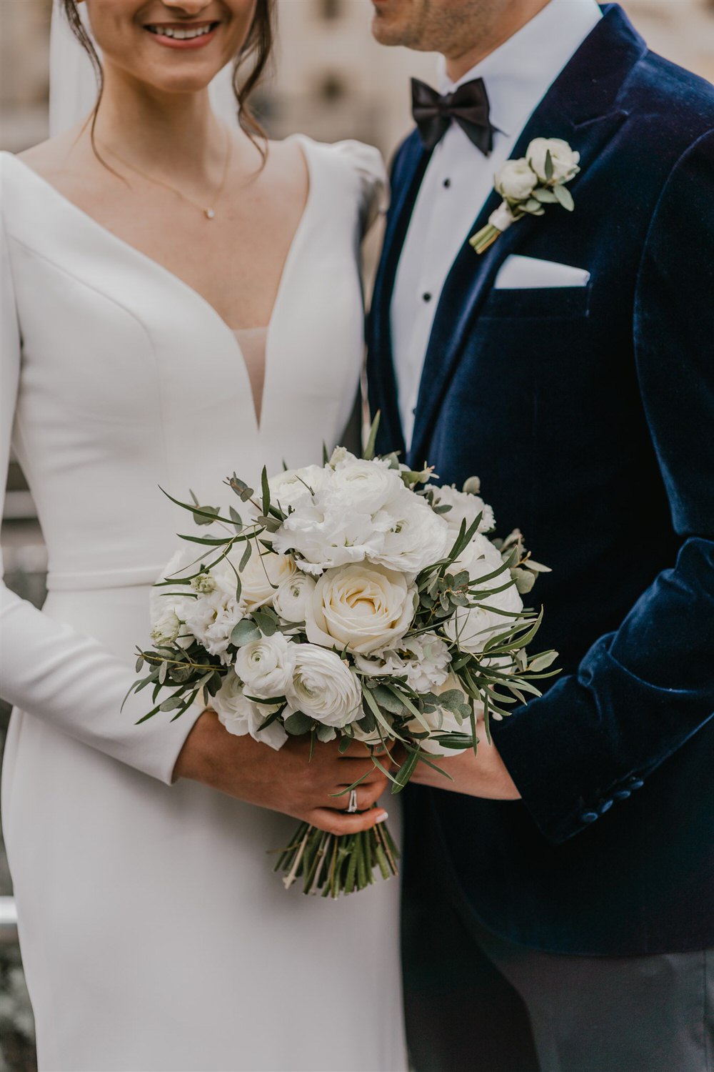 bride's bouquet for london winter wedding